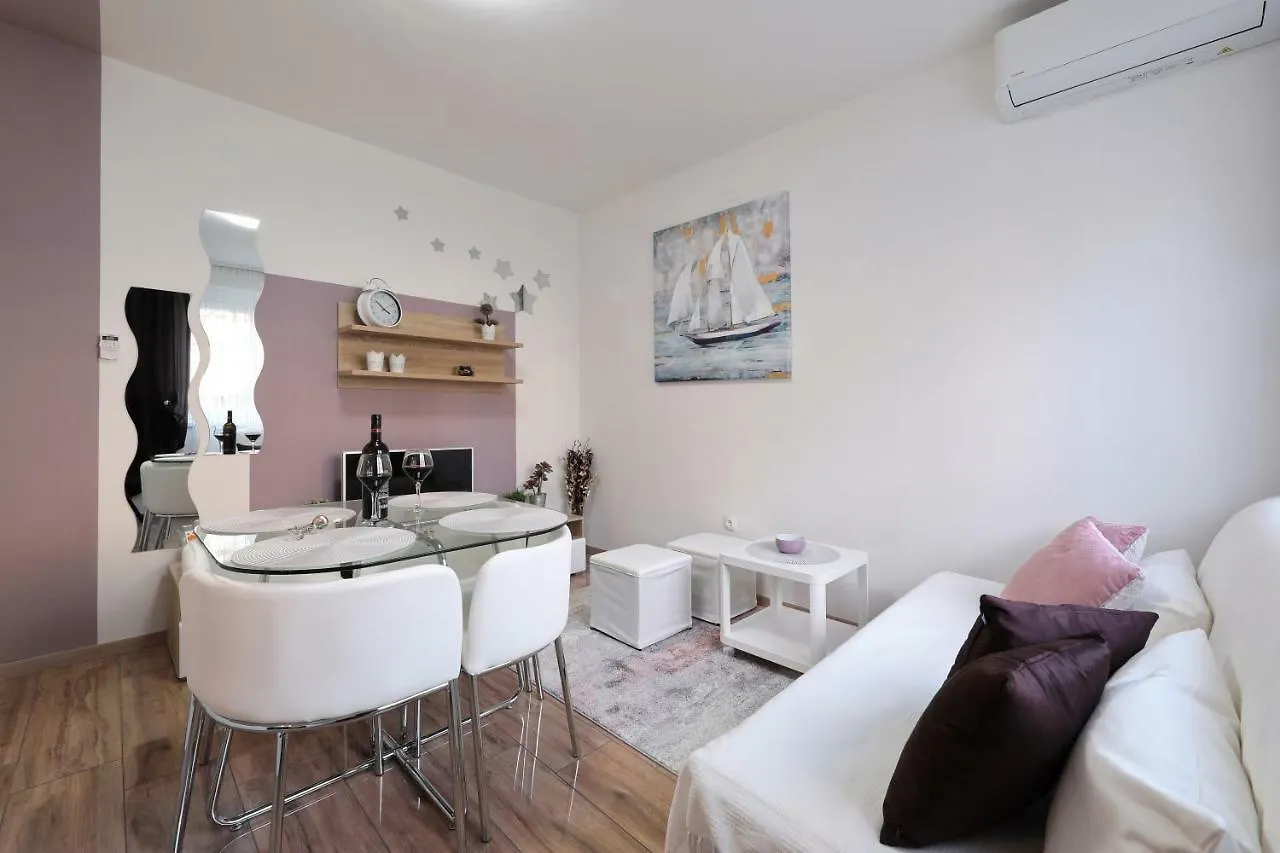 Apartments Angelica Zadar 0*,